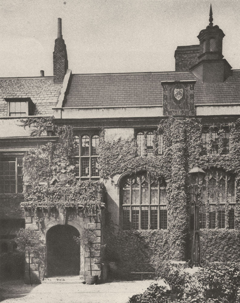 LONDON. Great hall where the brothers of The Charterhouse dine 1926 old print